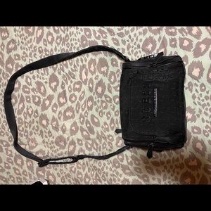 New without tag guess bag